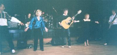 New Seekers performing in 2004